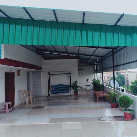 Suma Guest House Bodh Gaya Ngoại thất bức ảnh