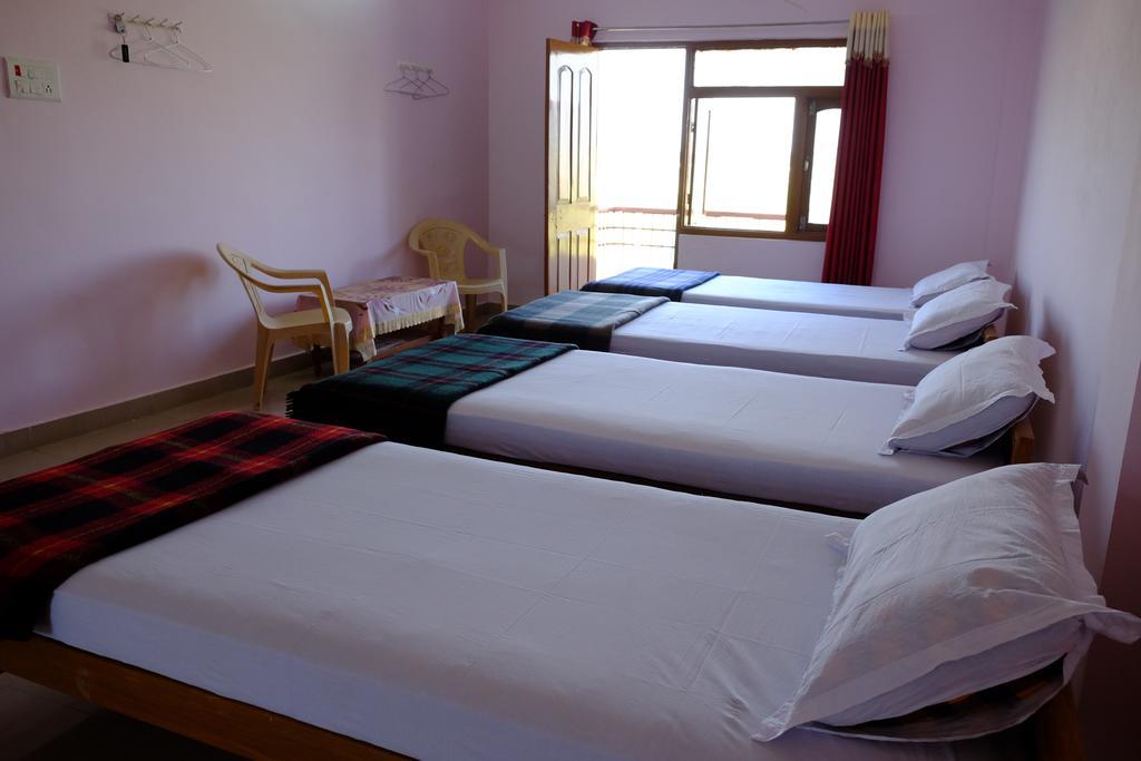 Suma Guest House Bodh Gaya Ngoại thất bức ảnh