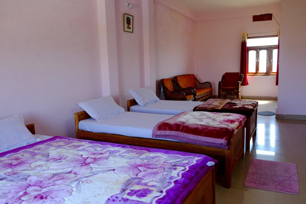 Suma Guest House Bodh Gaya Ngoại thất bức ảnh