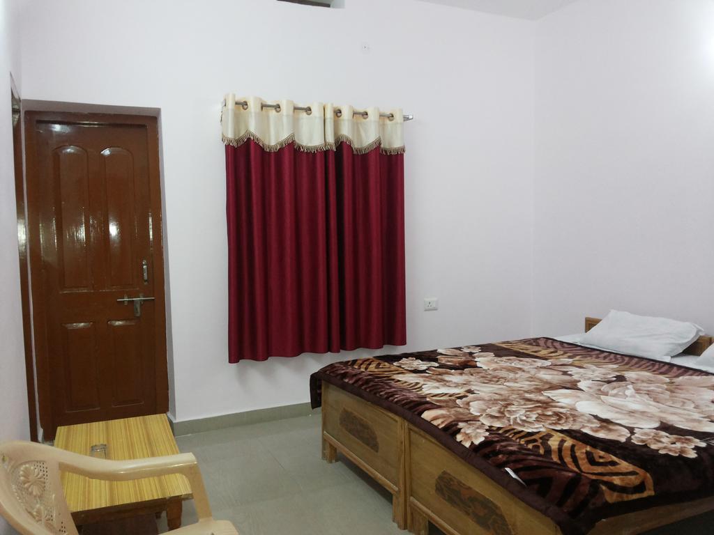 Suma Guest House Bodh Gaya Ngoại thất bức ảnh